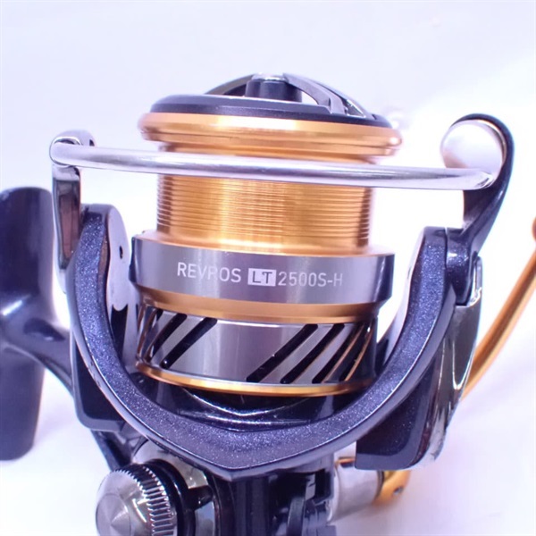 ２０レブロスＬＴ２５００ＳーＨ